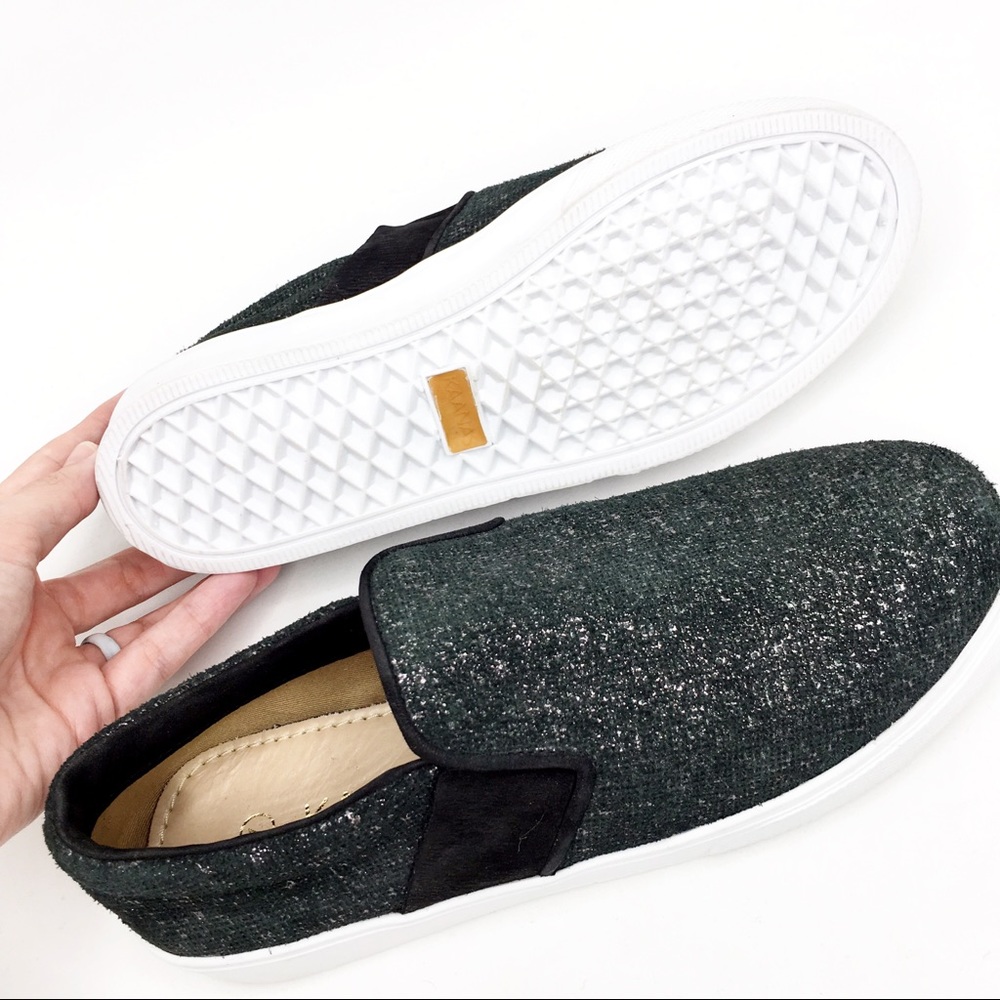 Kaanas Slip Ons - Picture 5 of 5